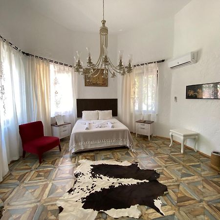 Alacati Albatross Hotel Екстер'єр фото