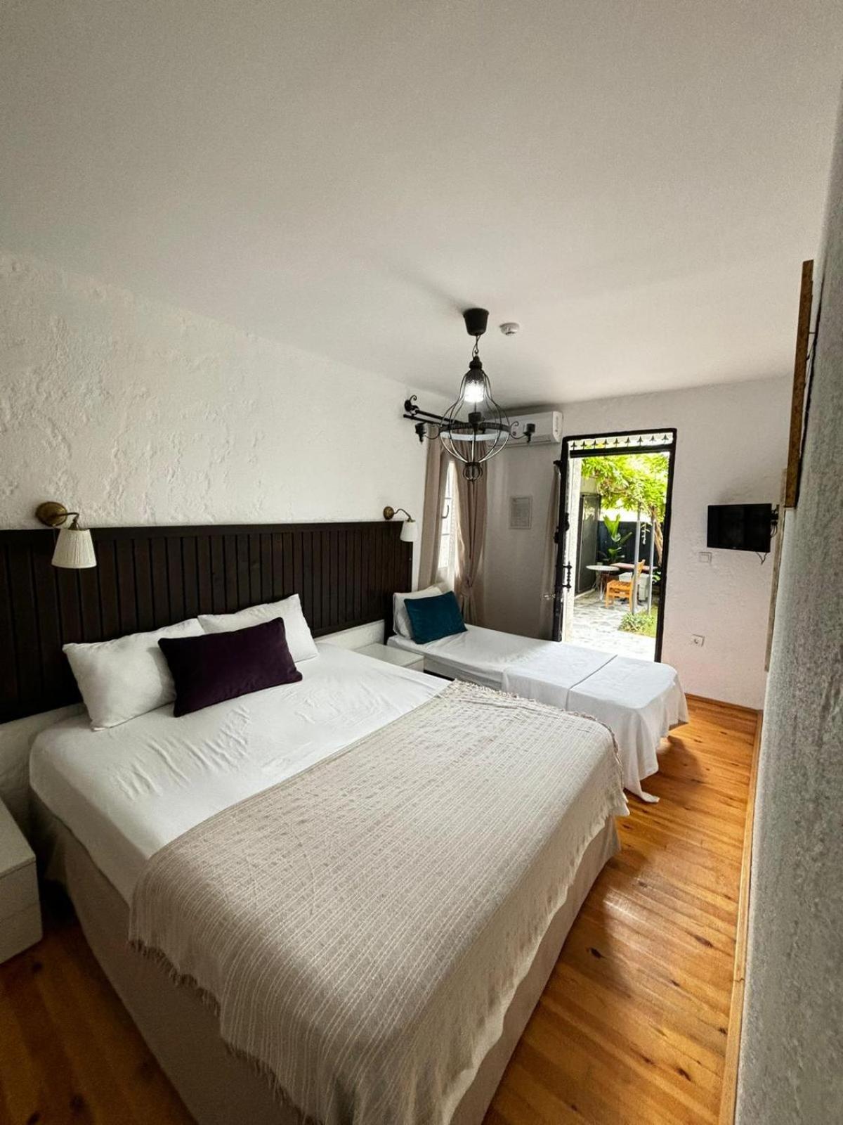 Alacati Albatross Hotel Екстер'єр фото